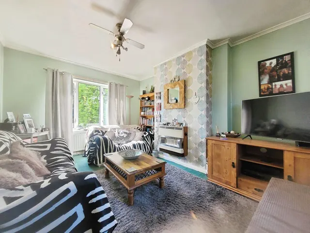 Albany Avenue, Harrogate, HG1, photo 2