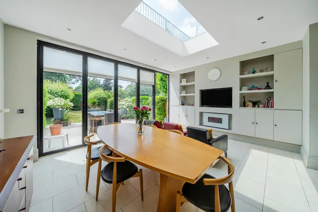 Photo 3 — Brunswick Terrace, Beckenham, BR3
