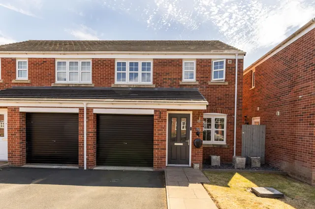 Tetchill Brook Road, Ellesmere, SY12, photo 1