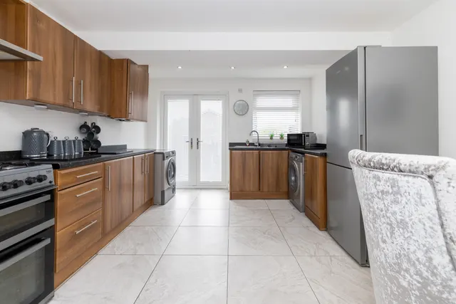 Ashbourne Avenue, Whelley, WN2, photo 1