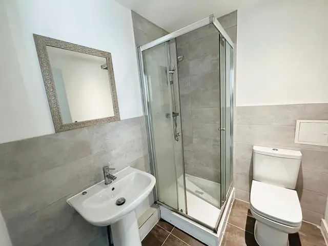Ashton Lane, Sale, M33, photo 3