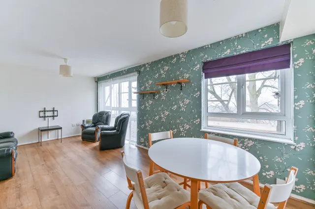 7 Cypress Lodge, Cypress Road, London, photo 1