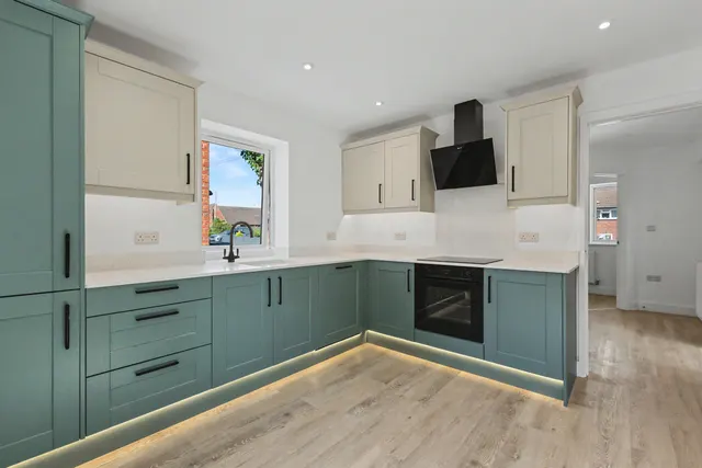 Photo 2 — Woodleigh, Drakes Broughton, WR10