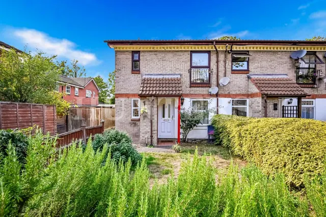 Portland Road, London, N15, photo 1