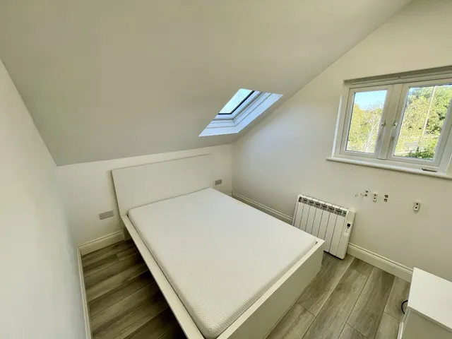 Methuen Close, BH8, photo 3