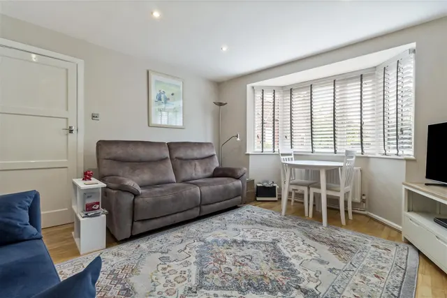 Photo 3 — Loxwood Avenue, Worthing
