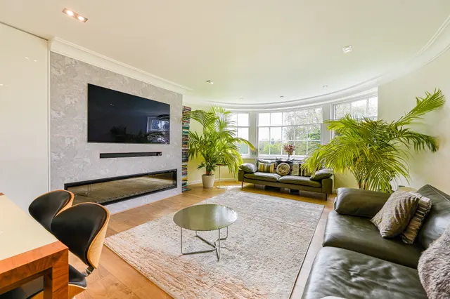 Flat 5, 6 The Paragon, London, photo 1