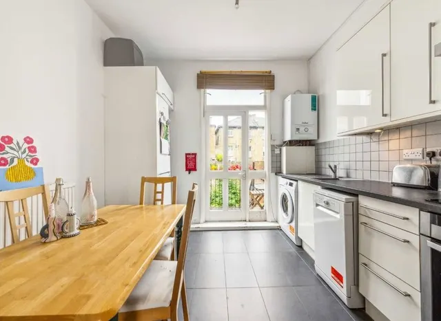 Charteris Road, Finsbury Park, N4, photo 1