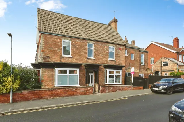 Love Lane, Gainsborough, DN21, photo 1