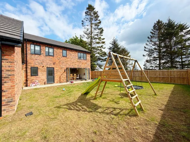 Russell Close, Sedgefield, TS21, photo 3