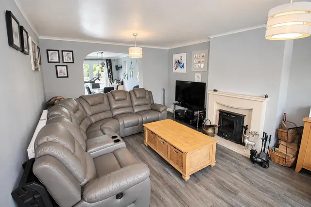 Tobyfield Road, Bishops Cleeve, GL52, photo 3