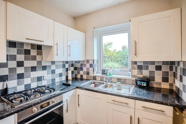 Hughes Crescent, Chepstow, NP16, photo 2