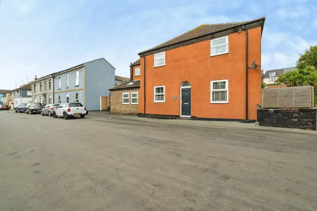 Pavilion Road, Gorleston, GREAT YARMOUTH, photo 1