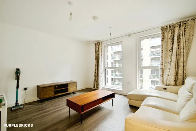 Shipbuilding Way, London, E13, photo 2