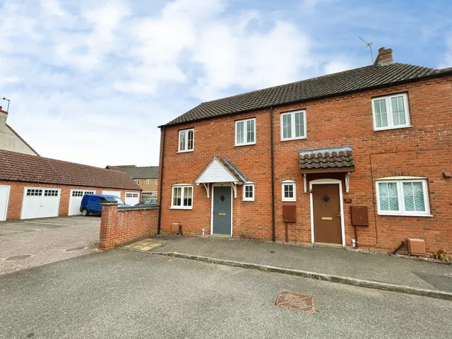 The Square, Kirton, PE20, photo 1