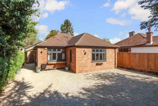 Weston Road, Aston Clinton, Aylesbury, Buckinghamshire, HP22 5EP, photo 1