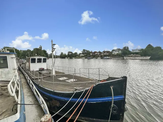 Aquarius Sailing Club, Lower Hampton Raod, TW12, photo 1
