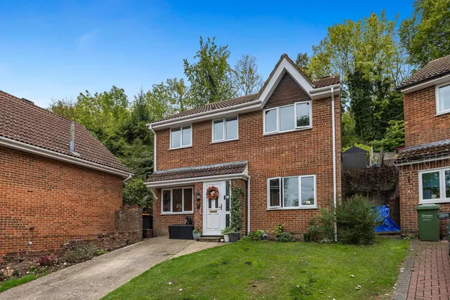 West Hill, Dunstable, photo 1