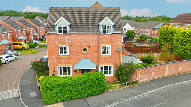 Jasmine Way, Bedworth, CV12, photo 1