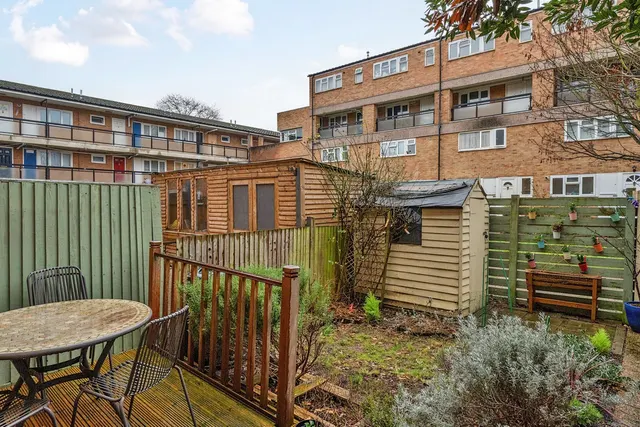 Photo 2 — Tovil Close, SE20