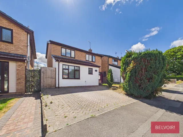 Woodside Court, Rhostyllen, LL14, photo 1