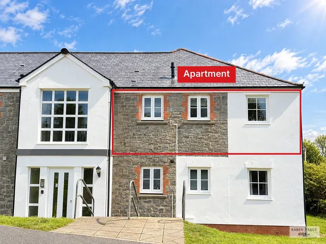 Rashleigh Grove, St Austell, PL25, photo 1