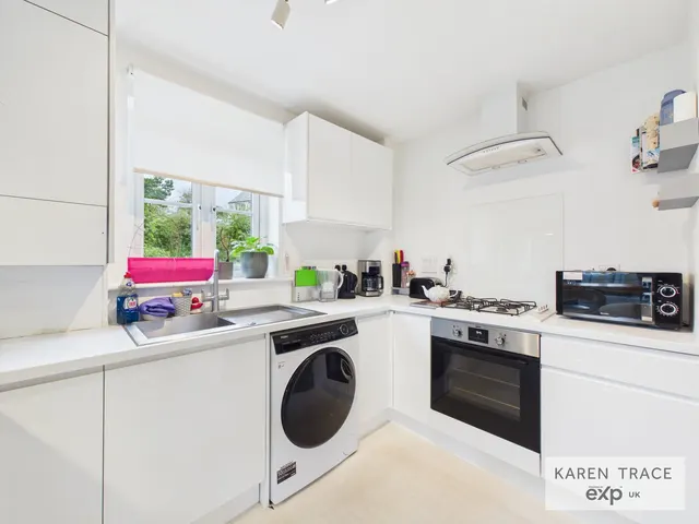 Rashleigh Grove, St Austell, PL25, photo 2