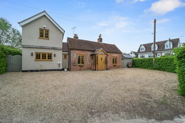 Halstead Road, Fordham, photo 1