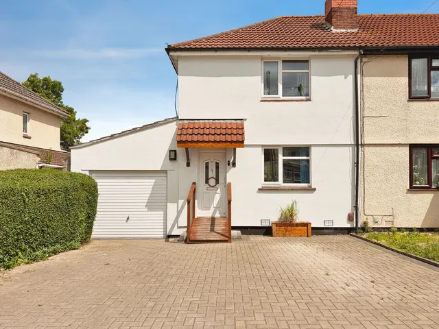 New Fosseway Road, Hengrove, Bristol, BS14 9LL, photo 1