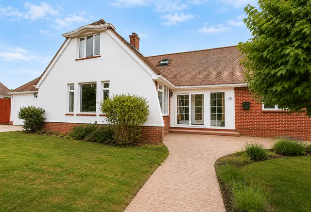 Ferndale, Waterlooville, PO7 7PH, photo 1