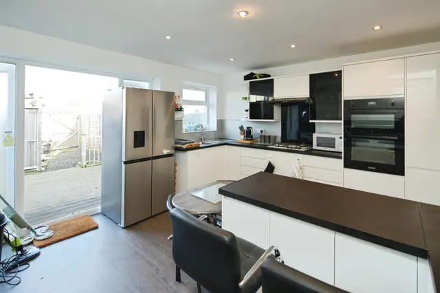 Orient Road, Lancing, BN15, photo 3