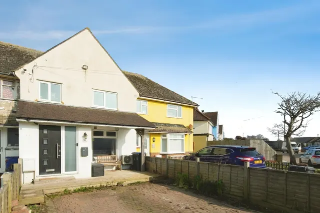 Orient Road, Lancing, BN15, photo 1