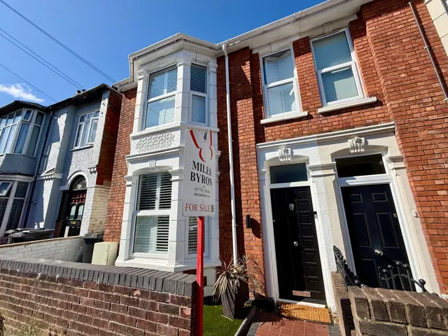 Kent Road, Swindon, Wiltshire, SN1 3NP, photo 1