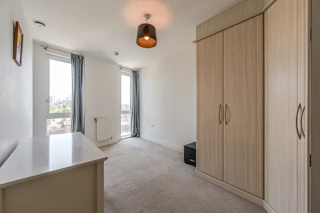 Photo 3 — 130 Bellville House, 2 John Donne Way, London