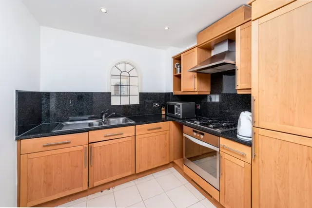 Photo 2 — Annes Court, Palgrave Gardens, Regent's Park, London, NW1 6EN