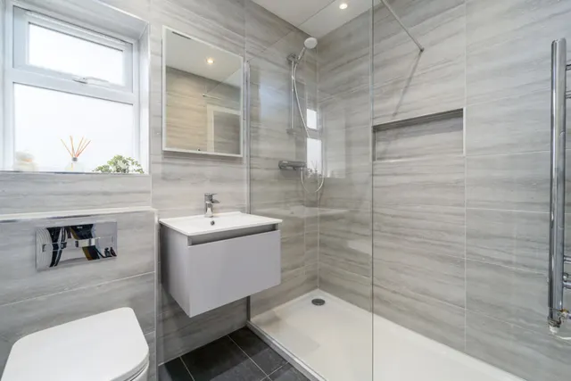 Oakfield Road, Ashford, photo 3