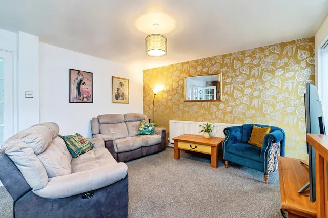 Newlands Drive, Gedling, NG4, photo 2