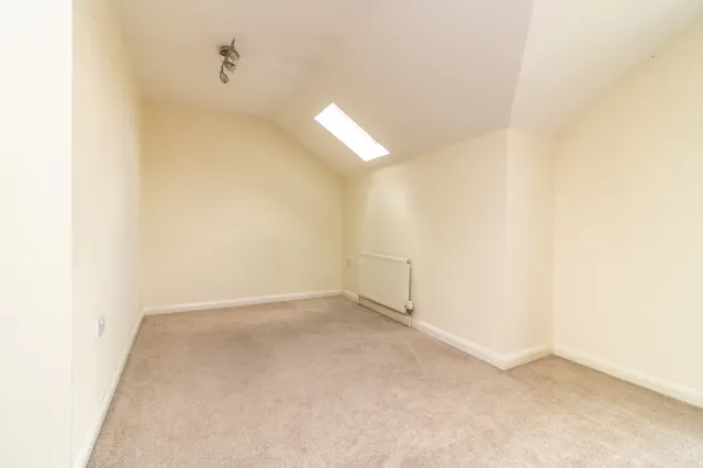 Photo 3 — Riverdale Close, Syston, Leicester, Leicester, LE7 1FZ