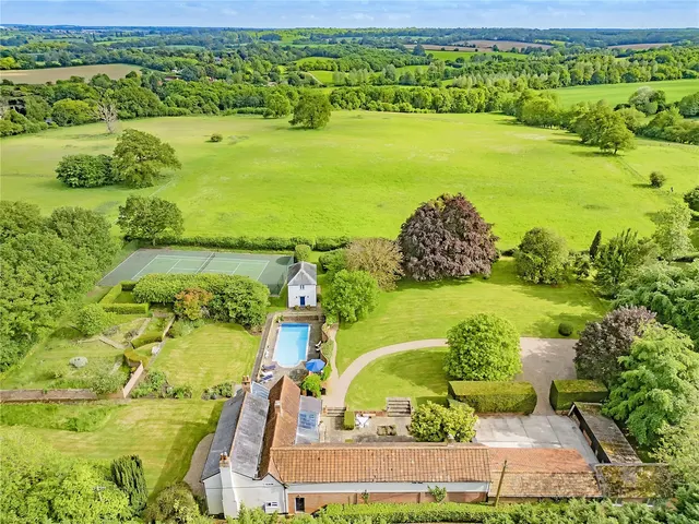 Lamb Lane, Sible Hedingham, CO9, photo 2