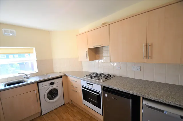 Godstone Road, Kenley, CR8, photo 1