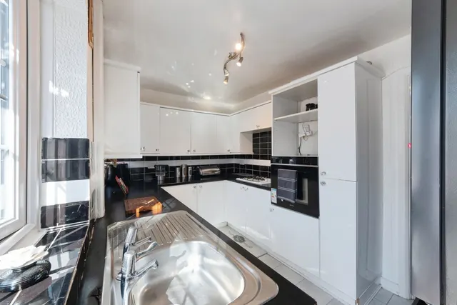 Sunningdale Road, Birmingham, B11, photo 3