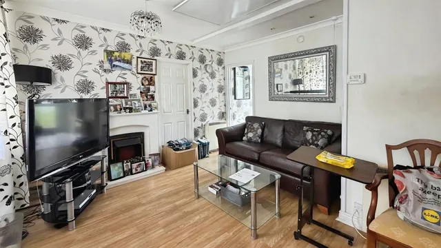 London Road, Clacton-On-Sea, CO16, photo 2
