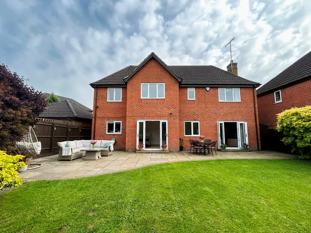 Demontfort Way, Uttoxeter, photo 2