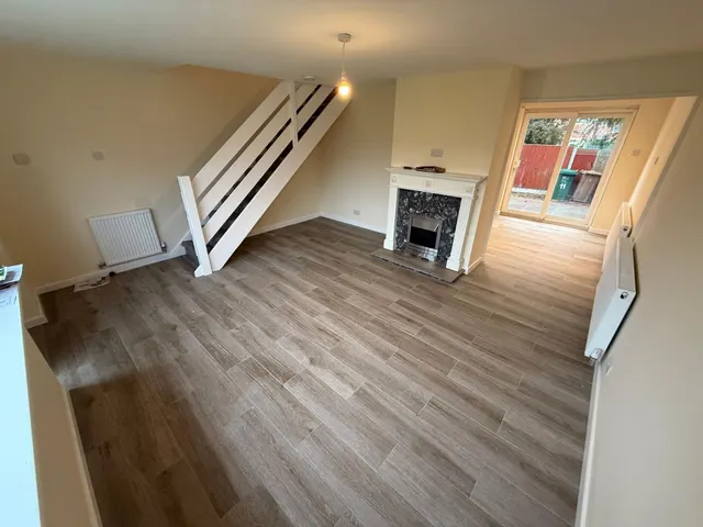 Oversetts Court, Newhall, DE11, photo 3