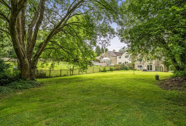 Cheltenham Road, Stroud, GL6 6LF, photo 1