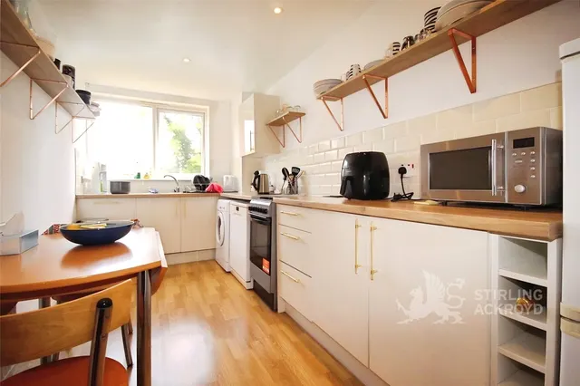Albury Road, Guildford, GU1, photo 2