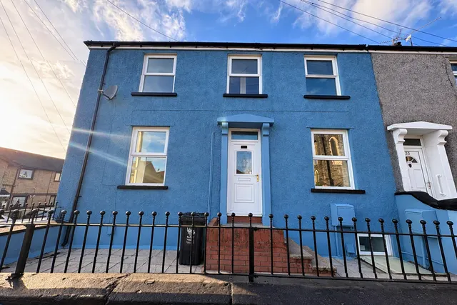 Albert Avenue, Newport, NP19, photo 1
