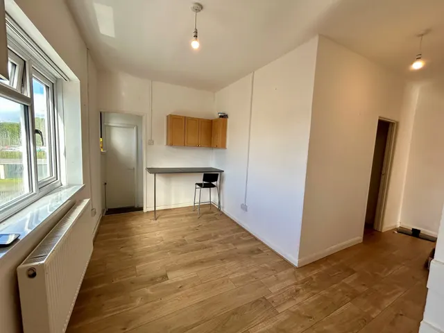 Silver Street, LE67, photo 2