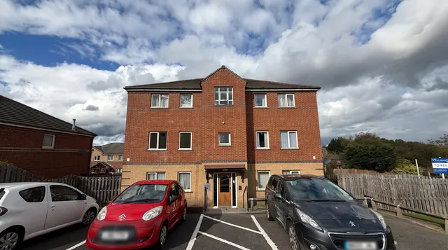 Manor Oaks Gardens, Sheffield, S2, photo 1