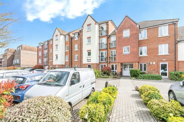 Stockbridge Road, Chichester, PO19, photo 1